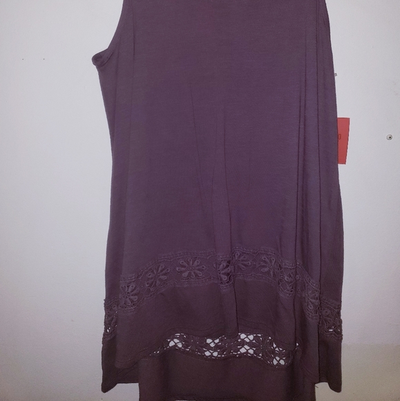 Adorable high low purple tank - Picture 4 of 4